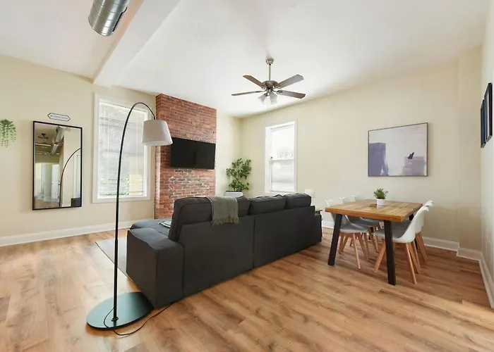 Netflix+free Parking Near Shopping|parks|dining Apartment *