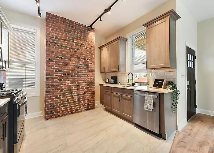 Apartment Netflix+free Parking Near Shopping|parks|dining Pittsburgh