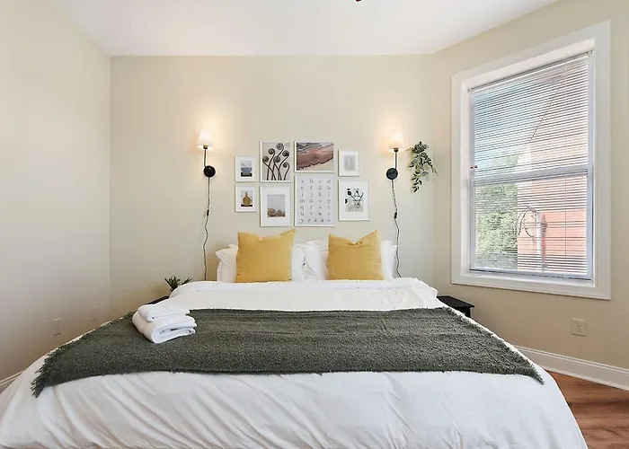 Netflix+free Parking Near Shopping|parks|dining * Pittsburgh