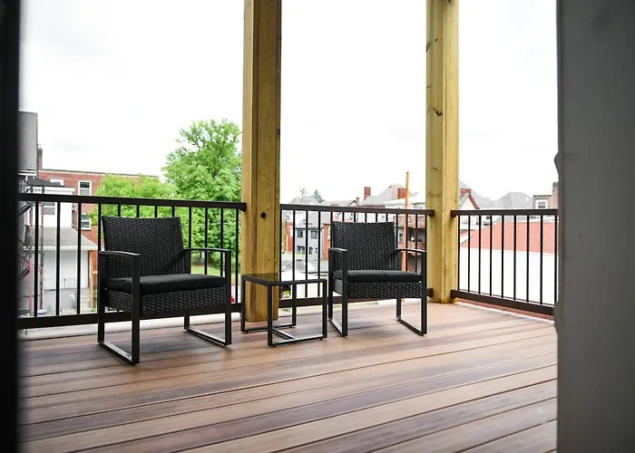 Netflix+free Parking Near Shopping|parks|dining